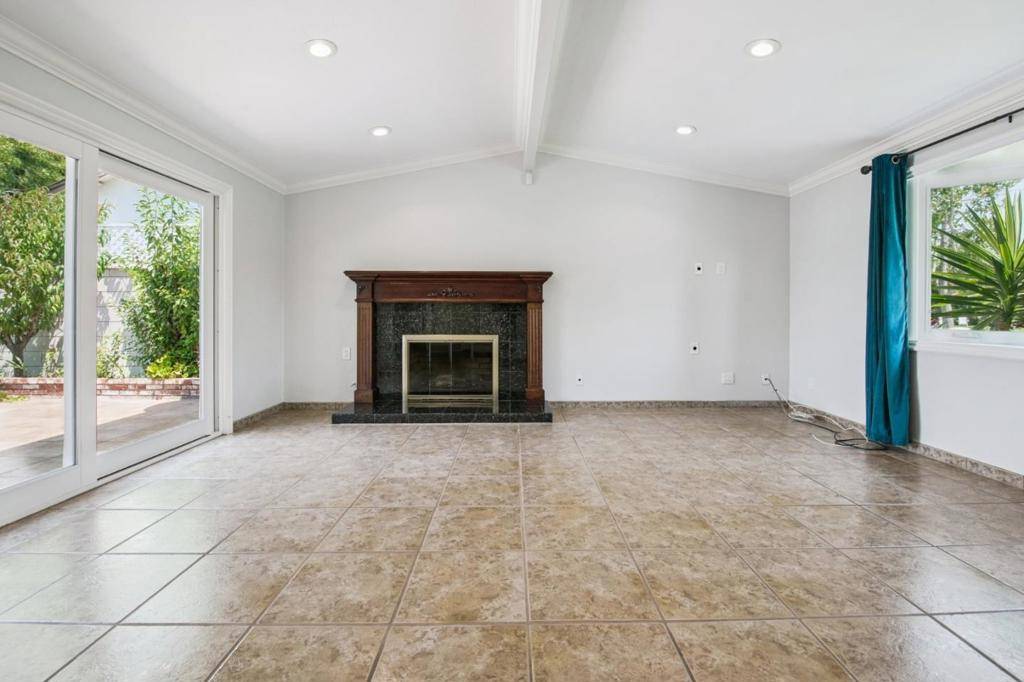 Costa Mesa, CA 92626,1662 Palau PL