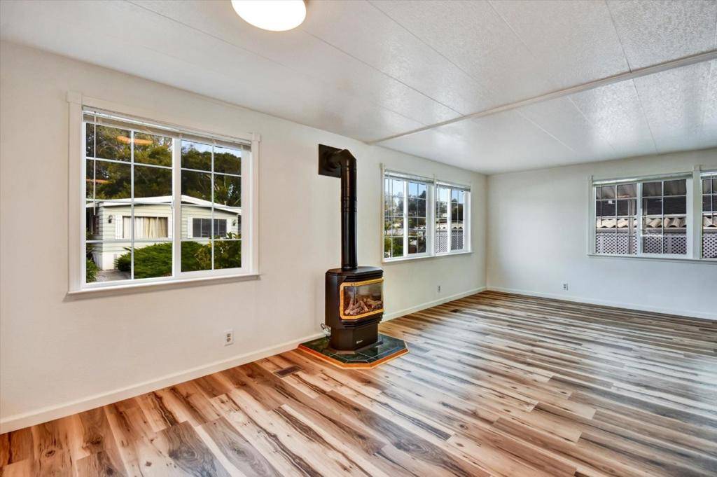Soquel, CA 95073,17 Pepperwood WAY