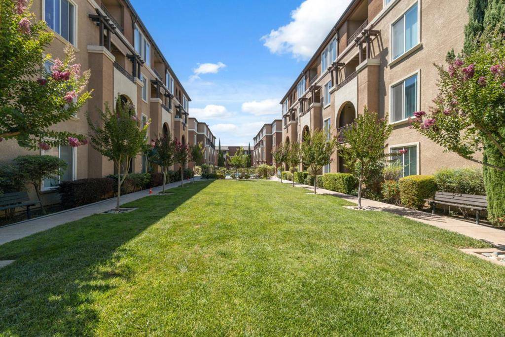 San Jose, CA 95128,801 S Winchester BLVD #2402