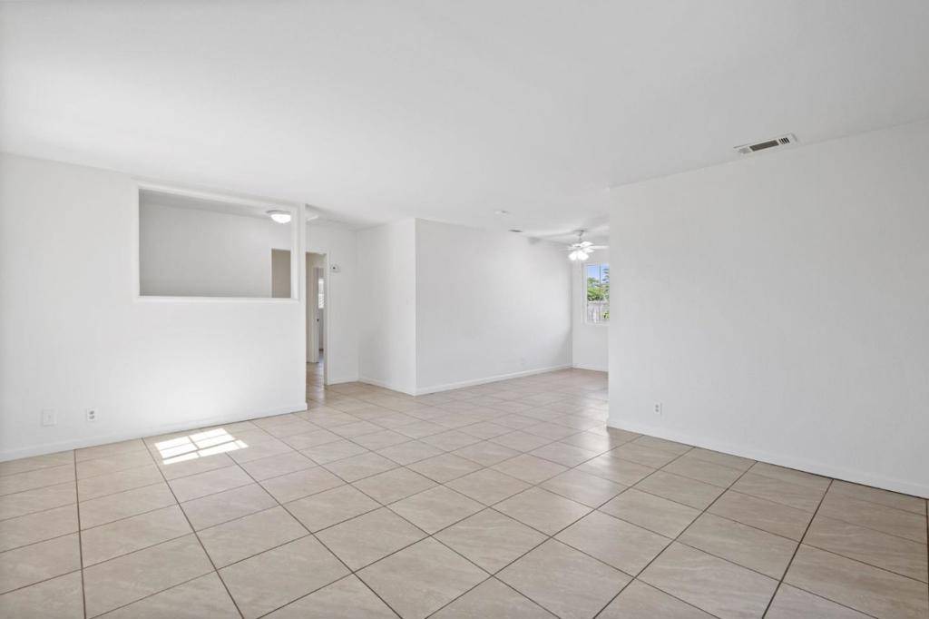 Merced, CA 95341,184 Parkwest ST