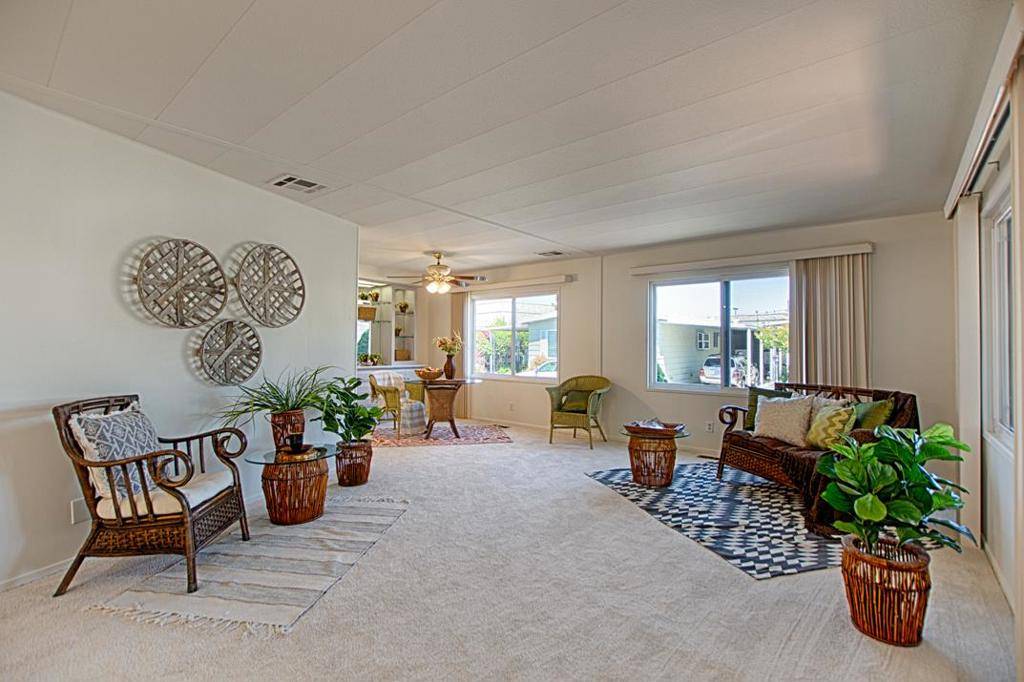 Scotts Valley, CA 95066,225 Mount Hermon