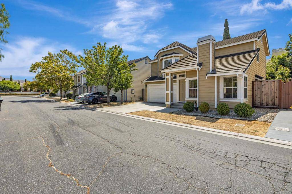 Milpitas, CA 95035,952 Coventry WAY
