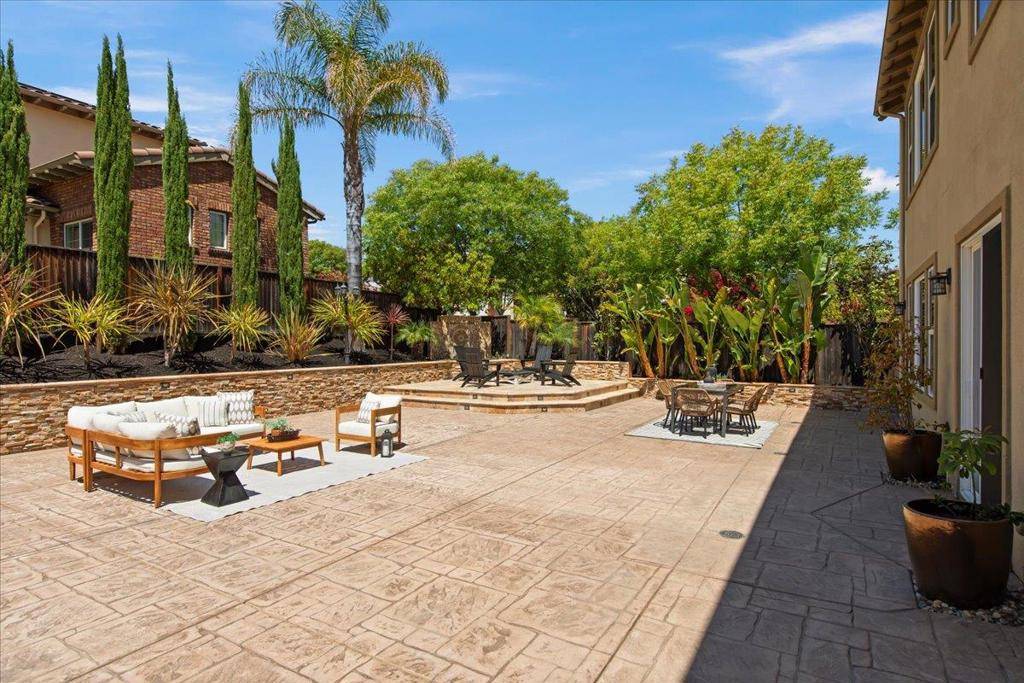 San Ramon, CA 94582,5157 Campion DR