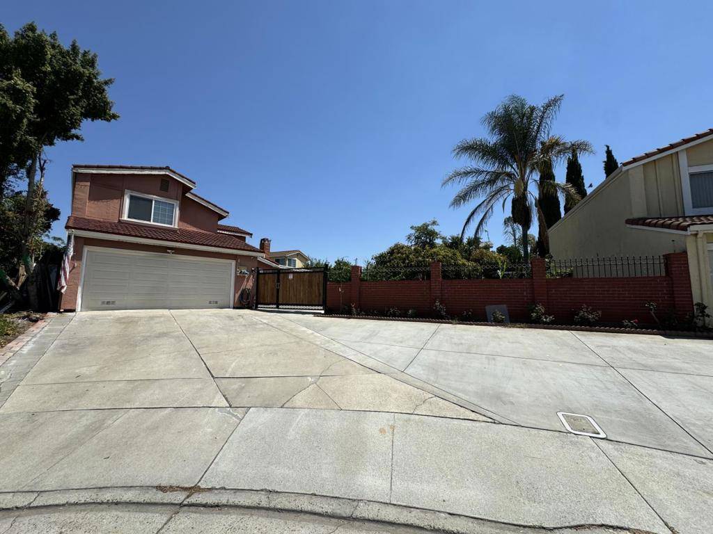 San Jose, CA 95121,2176 Laddie CT
