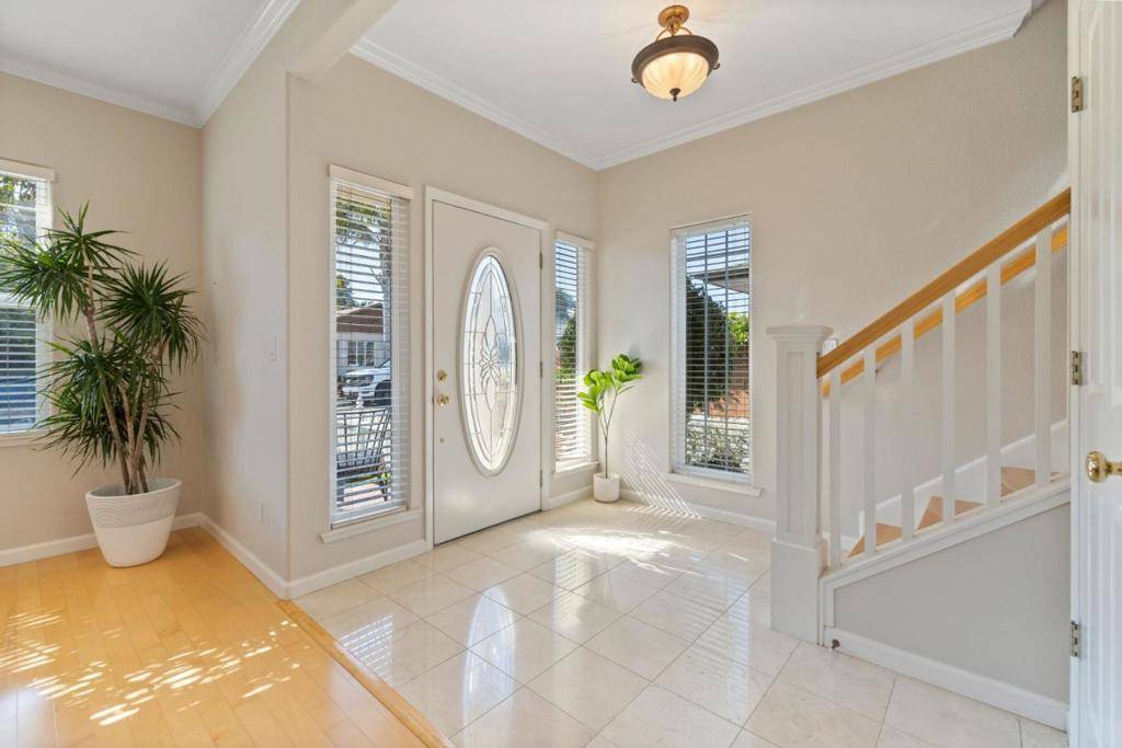 Capitola, CA 95010,610 Gilroy DR