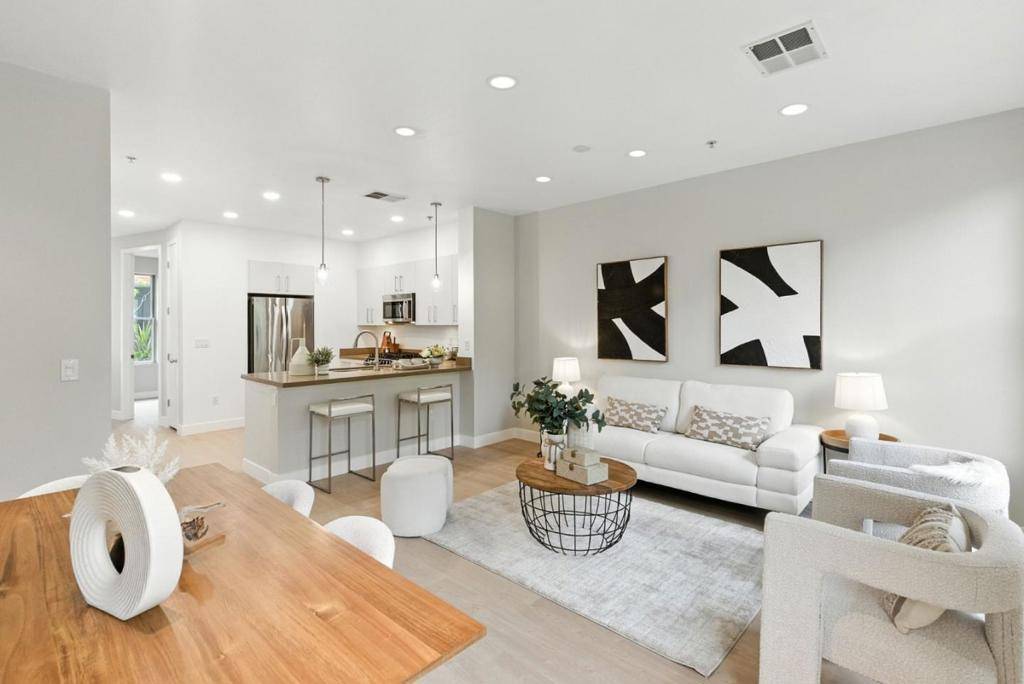Palo Alto, CA 94303,866 Altaire WALK