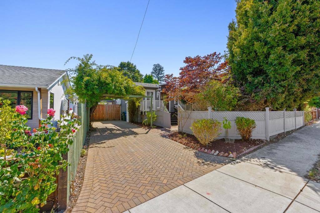Santa Cruz, CA 95060,1719 Bay ST