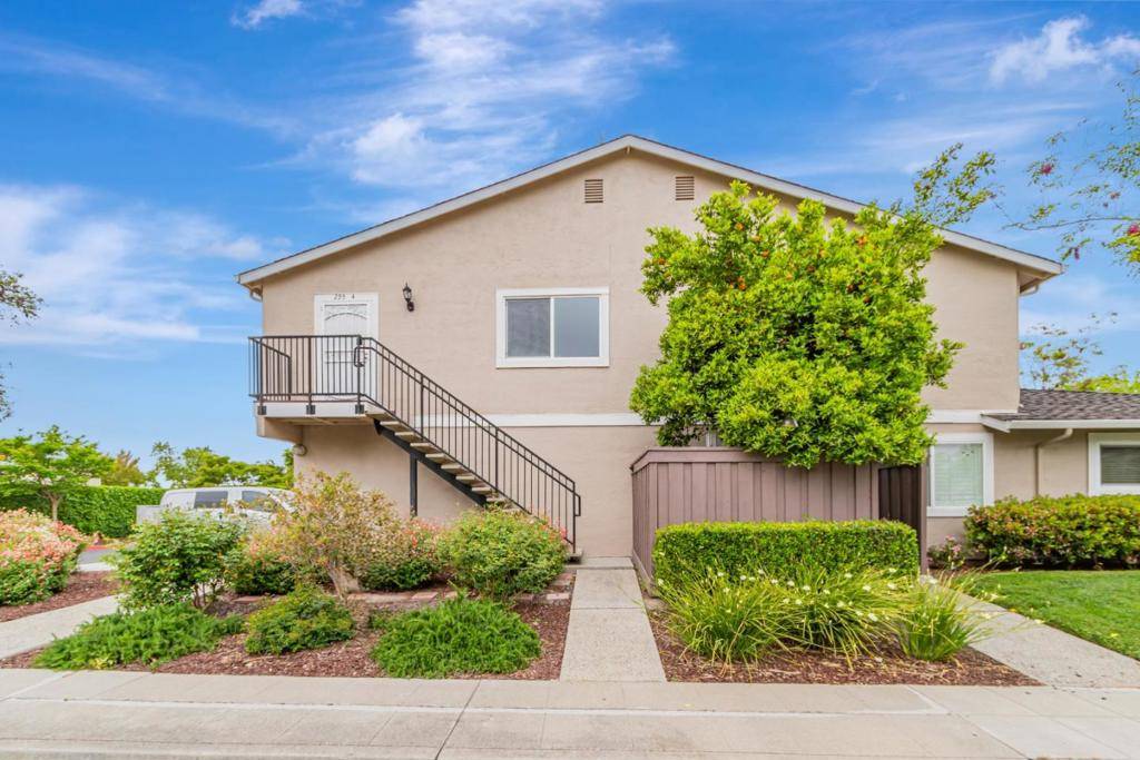 Milpitas, CA 95035,295 Rio Verde PL #4