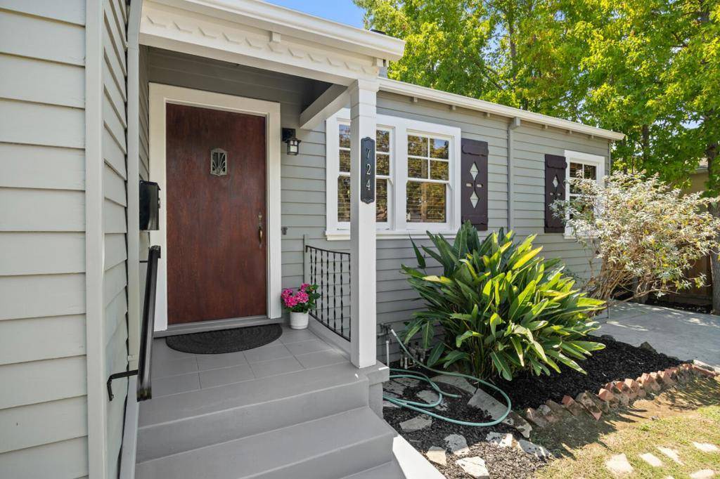 San Mateo, CA 94402,724 10th AVE