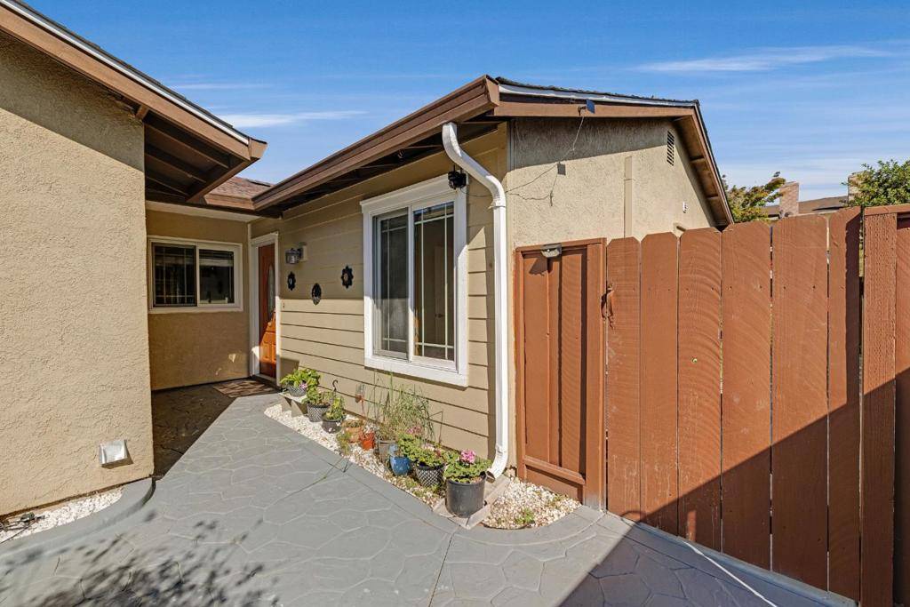 Union City, CA 94587,31226 Lily ST