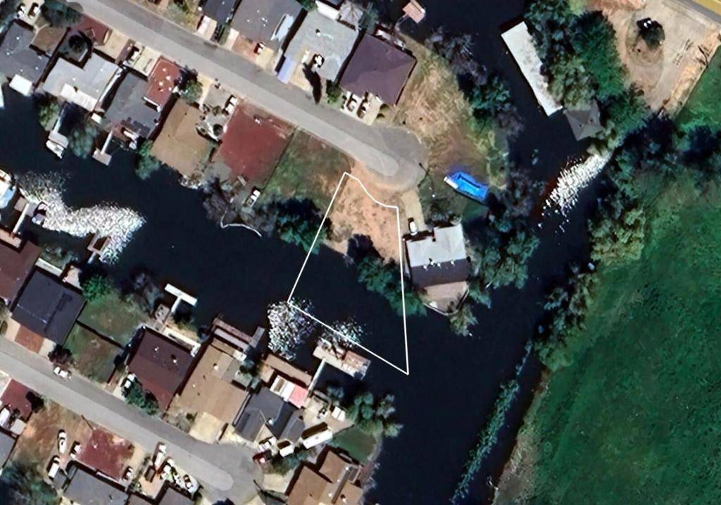 Clearlake Oaks, CA 95423,13489 Marina