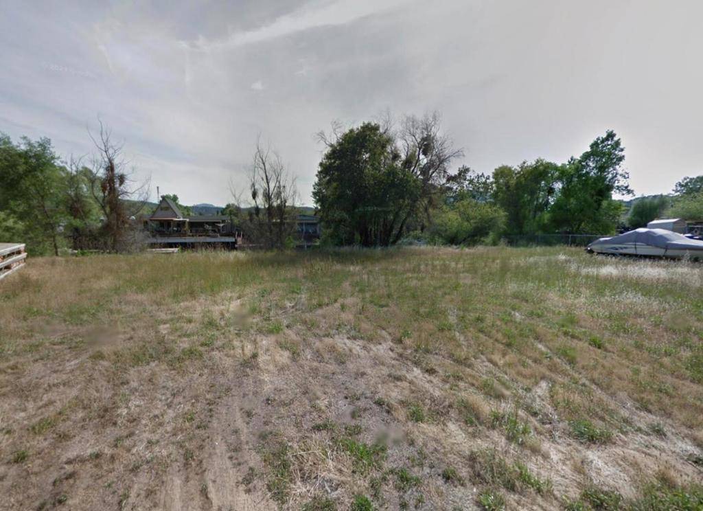 Clearlake Oaks, CA 95423,13489 Marina