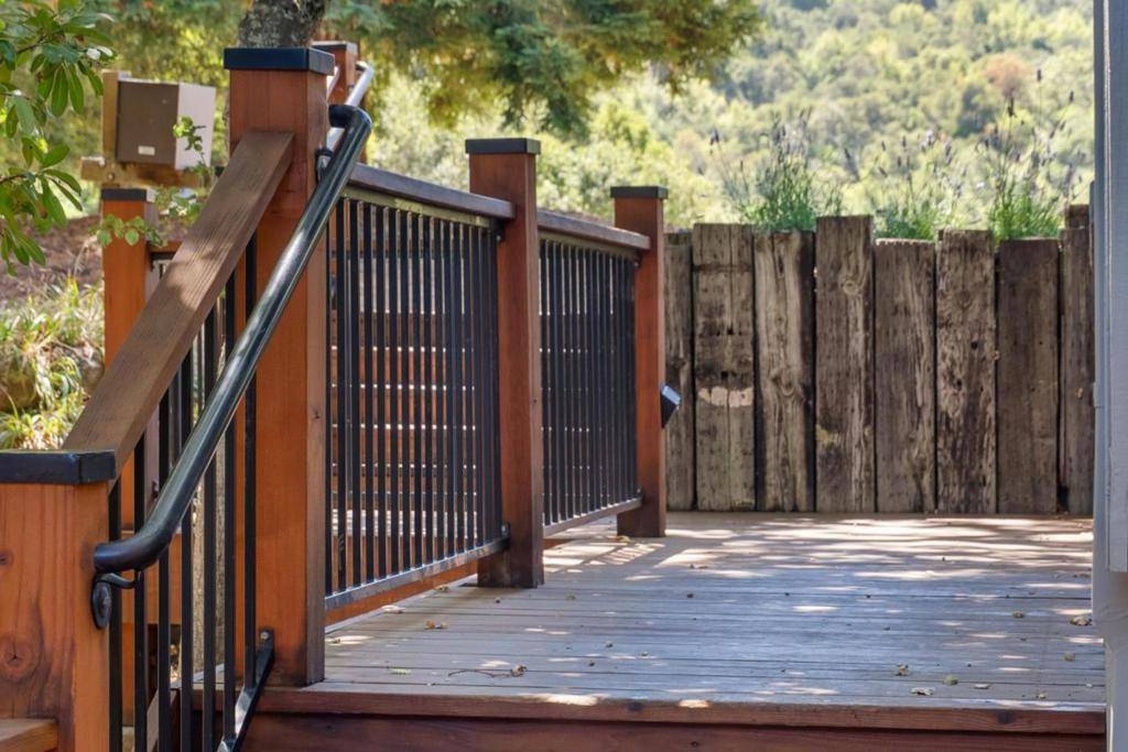 Portola Valley, CA 94028,2 Thistle ST