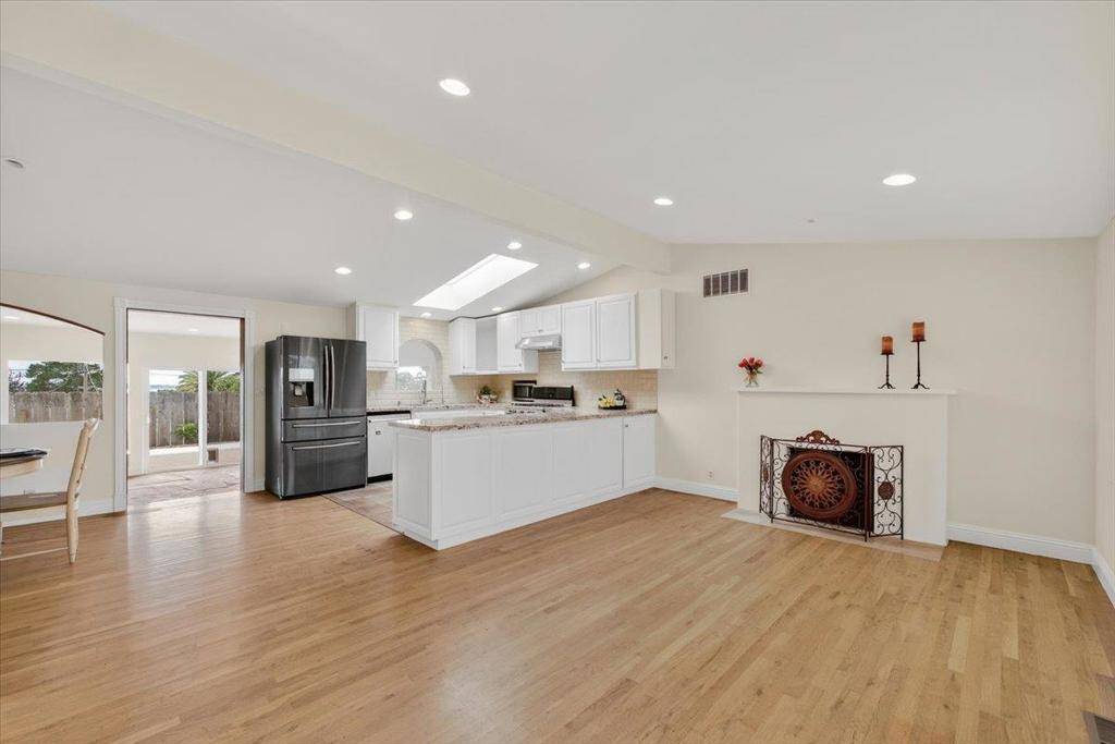 Seaside, CA 93955,2065 Hacienda ST