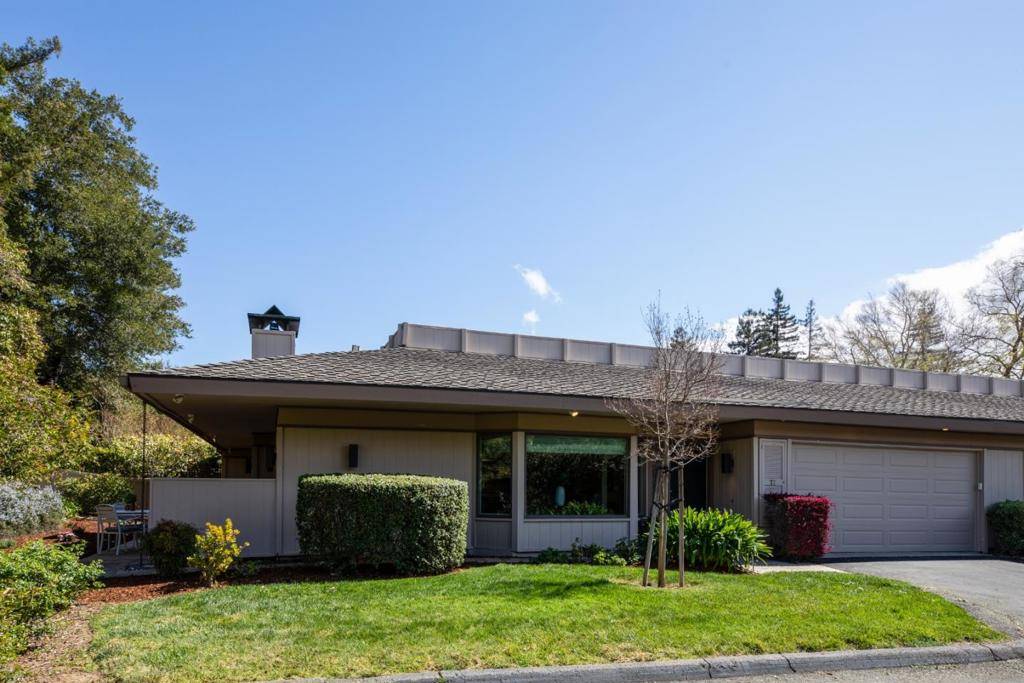 Los Altos, CA 94022,72 Bay Tree LN