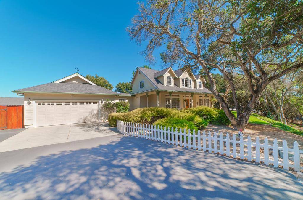 Salinas, CA 93907,8631 Woodland Heights CT