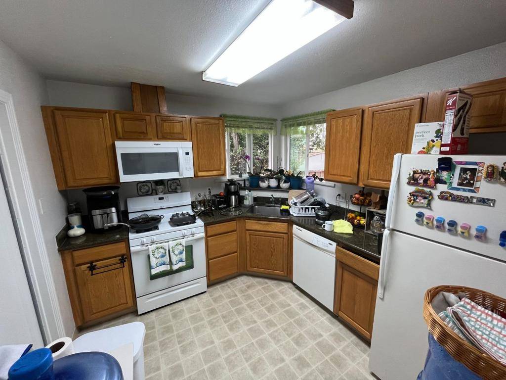 East Palo Alto, CA 94303,1168 Saratoga AVE