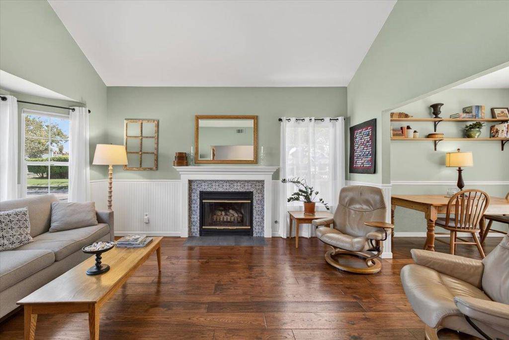 Salinas, CA 93906,1 Woodbury CIR