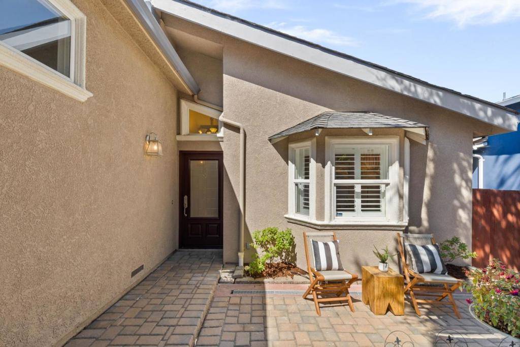 San Carlos, CA 94070,875 Sunset DR
