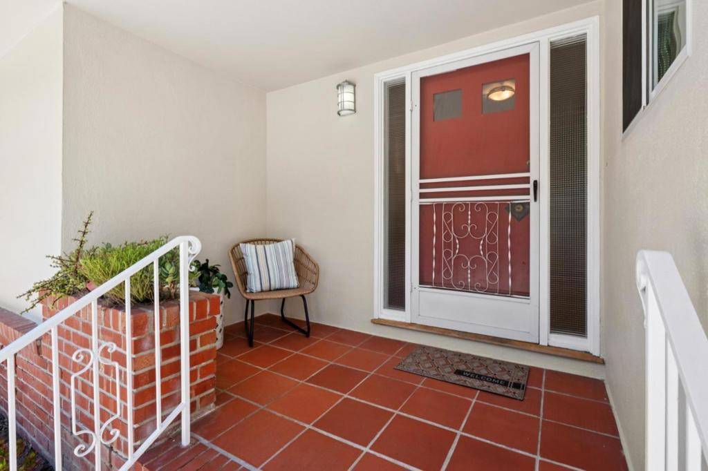 Millbrae, CA 94030,4 Corte Camellia