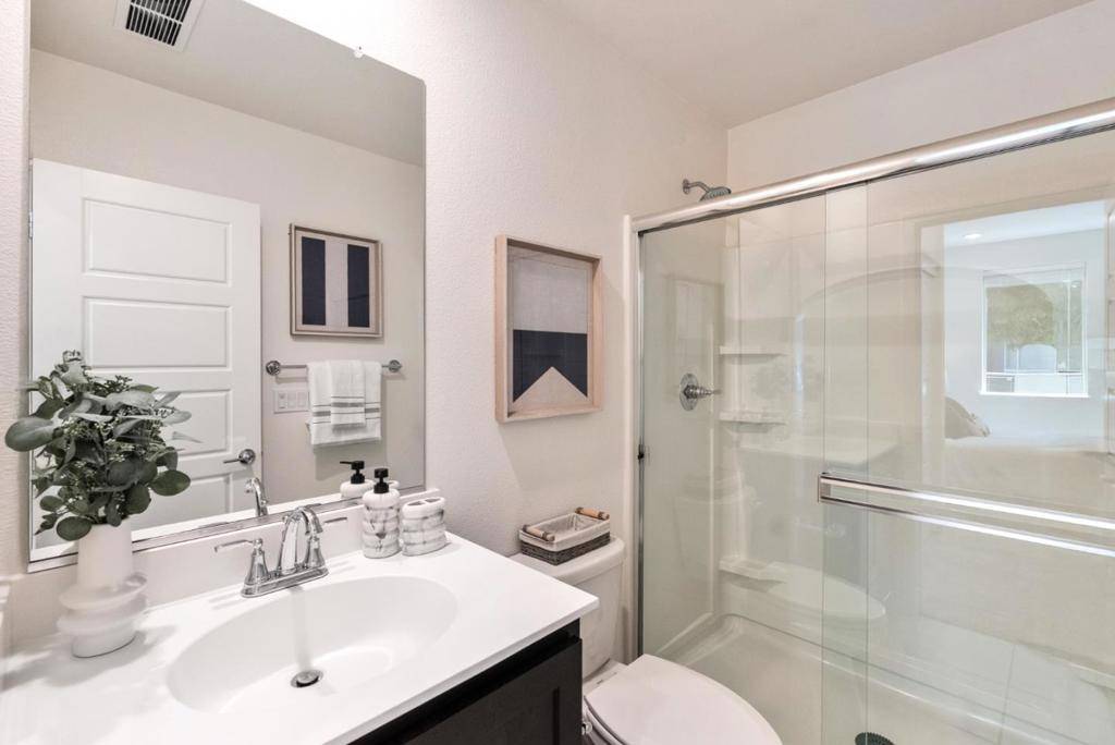 San Jose, CA 95119,5950 Flash CT