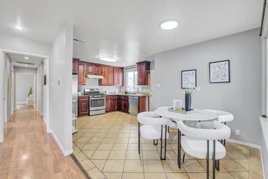 East Palo Alto, CA 94303,2228 Terra Villa ST