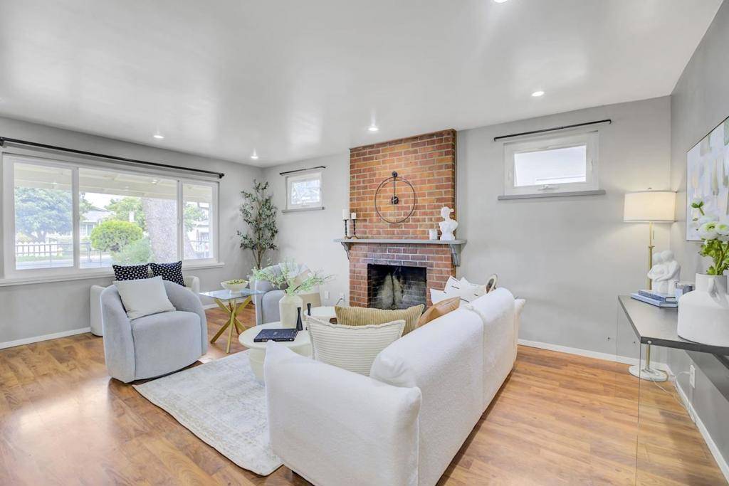 East Palo Alto, CA 94303,2228 Terra Villa ST
