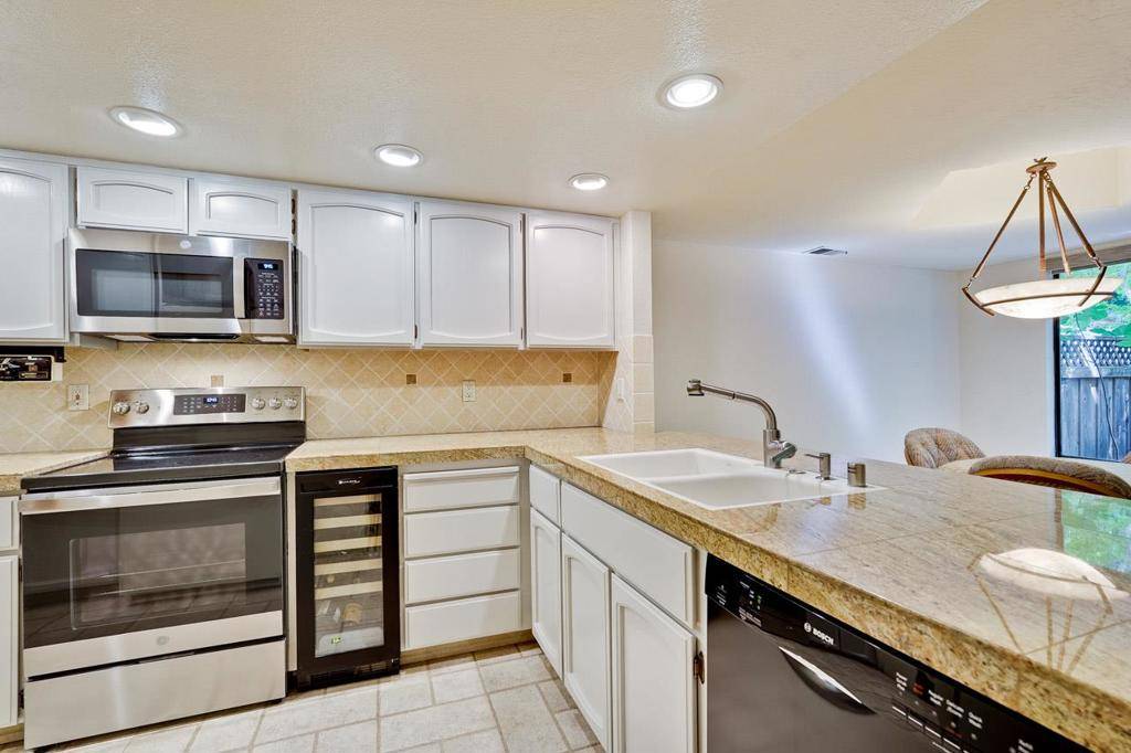 San Jose, CA 95118,1132 Cherryview LN