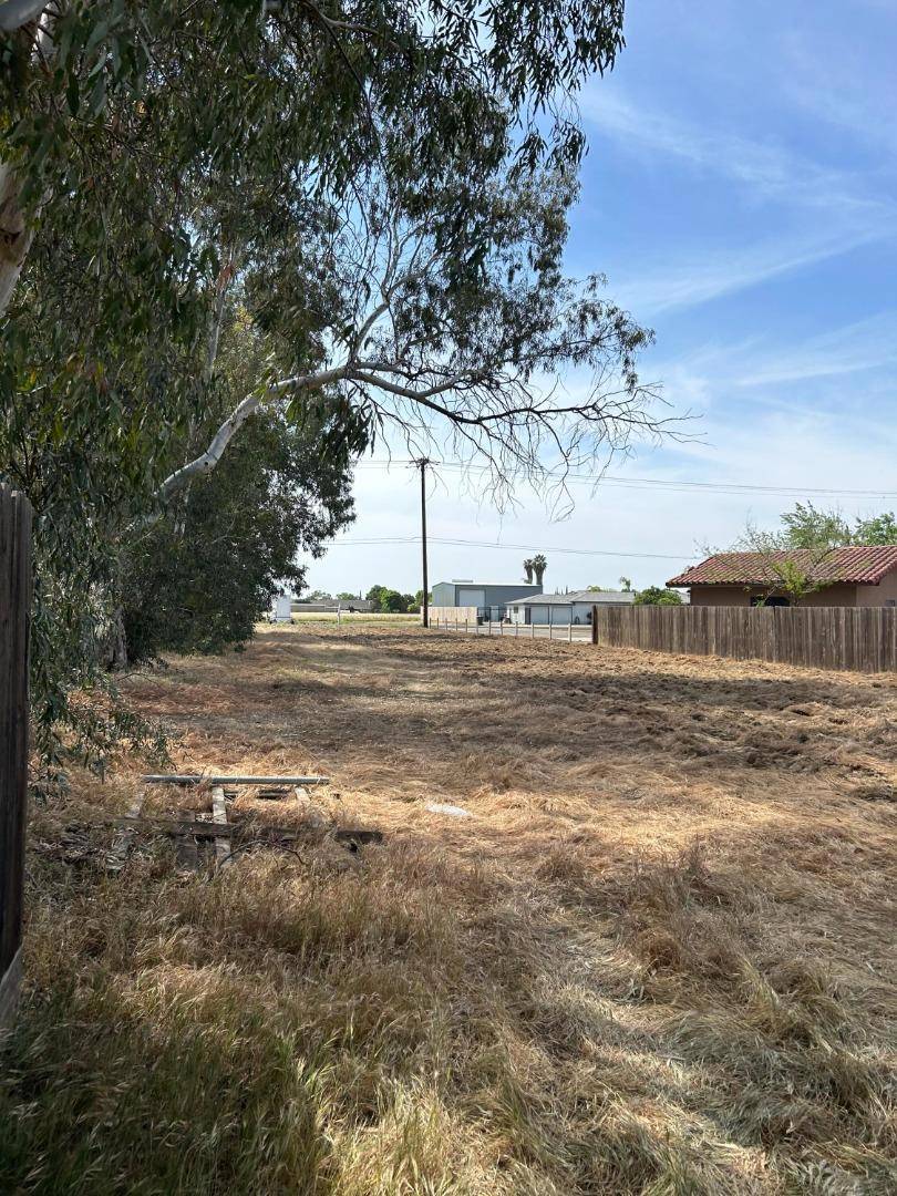 Hanford, CA 93230,0 Fargo AVE