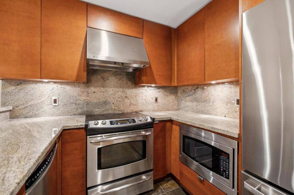 Santa Clara, CA 95050,1835 Palm View PL #103