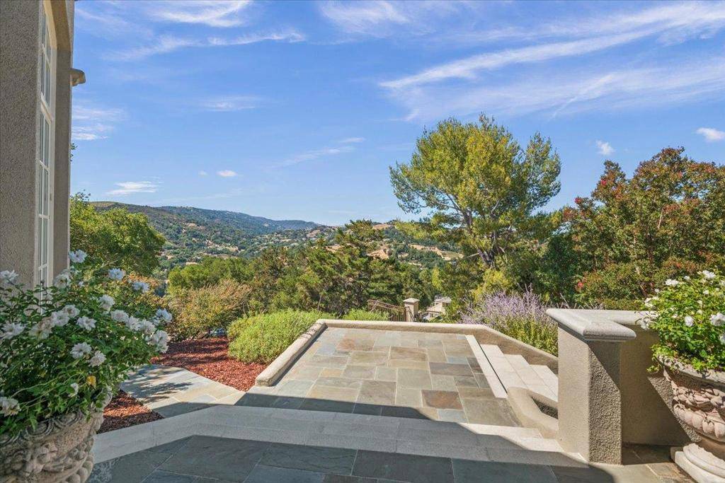 Saratoga, CA 95070,14113 Pike RD