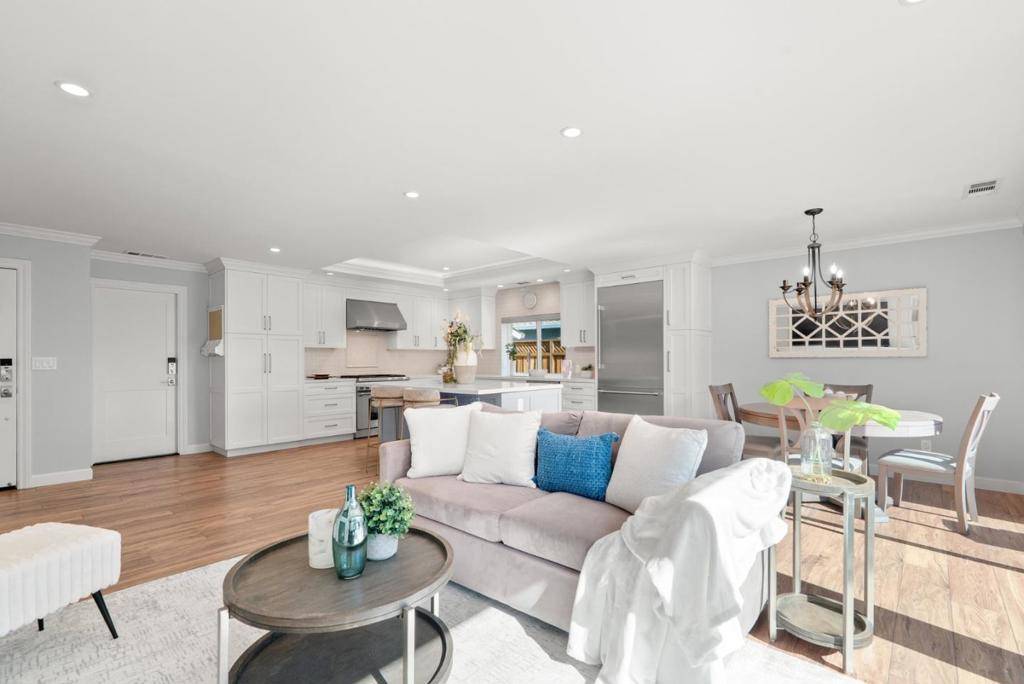 Santa Clara, CA 95050,325 Crestview DR