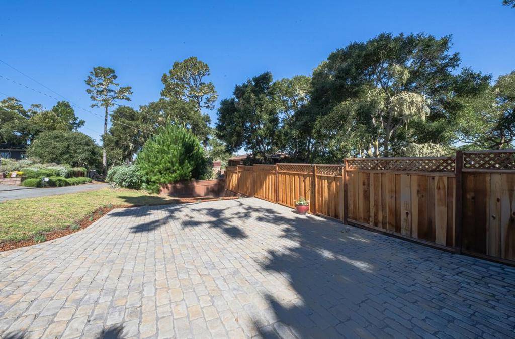 Pacific Grove, CA 93950,1034 Hillside AVE
