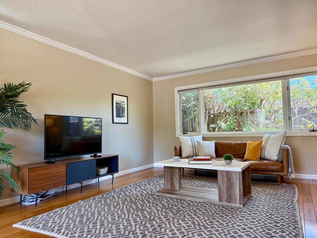 Palo Alto, CA 94306,3767 Cass WAY