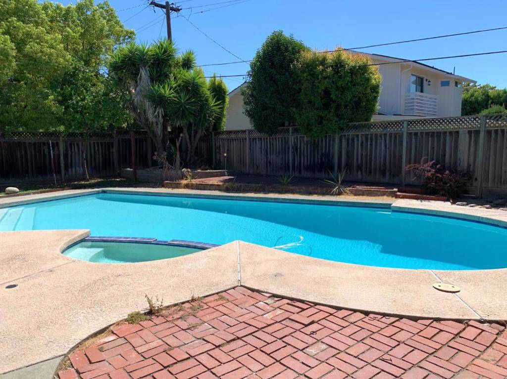 San Jose, CA 95124,1906 Somersworth DR