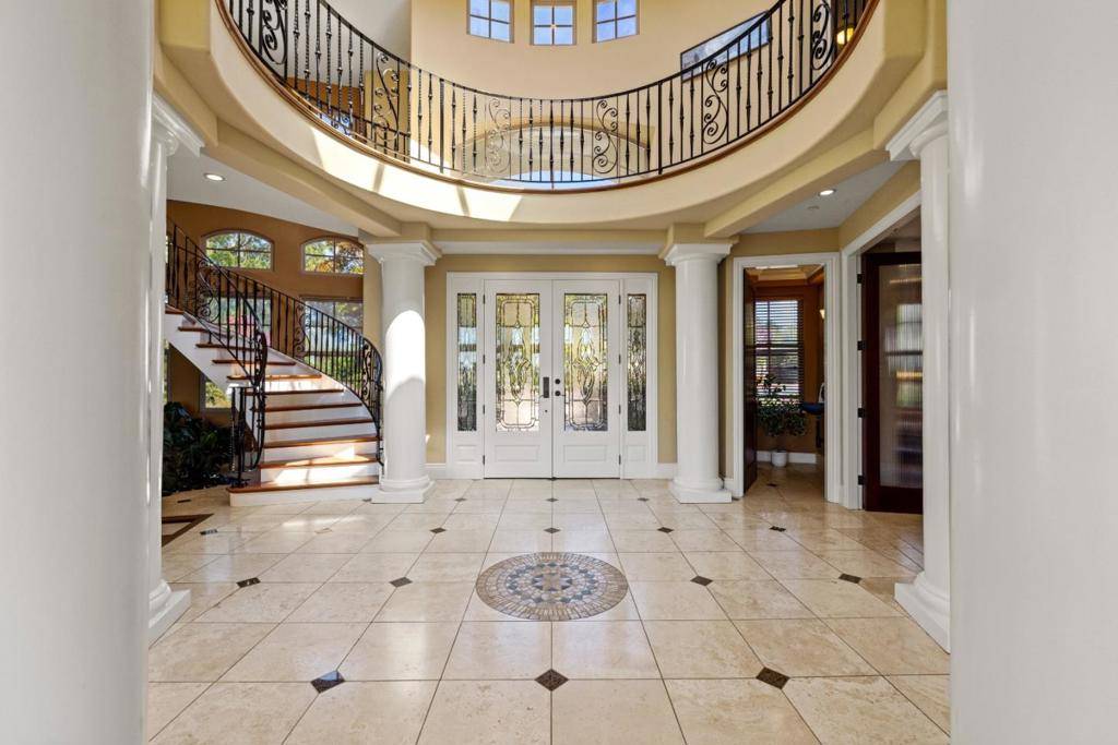 Aptos, CA 95003,122 Zanzibar DR