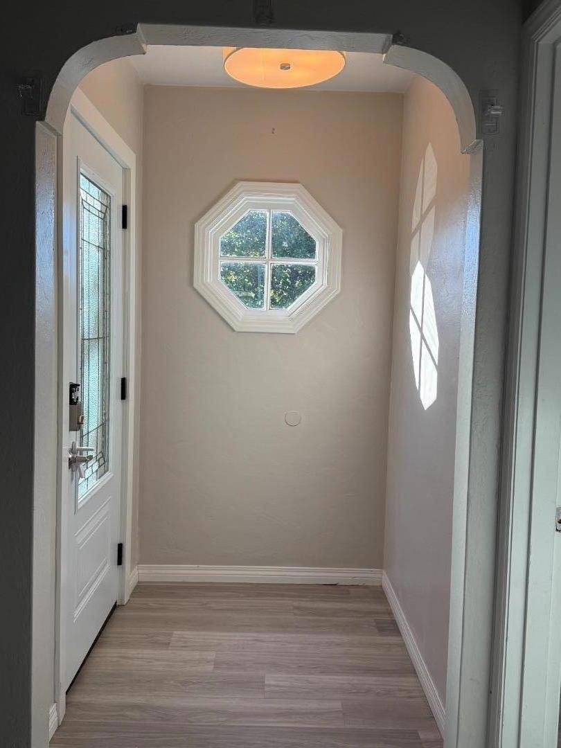 San Carlos, CA 94070,Holly ST
