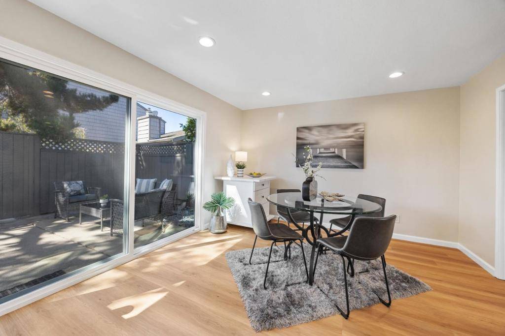 Foster City, CA 94404,825 Cortez LN