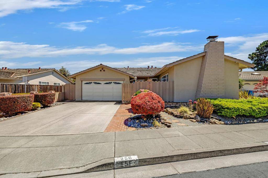 Foster City, CA 94404,256 Avocet CT