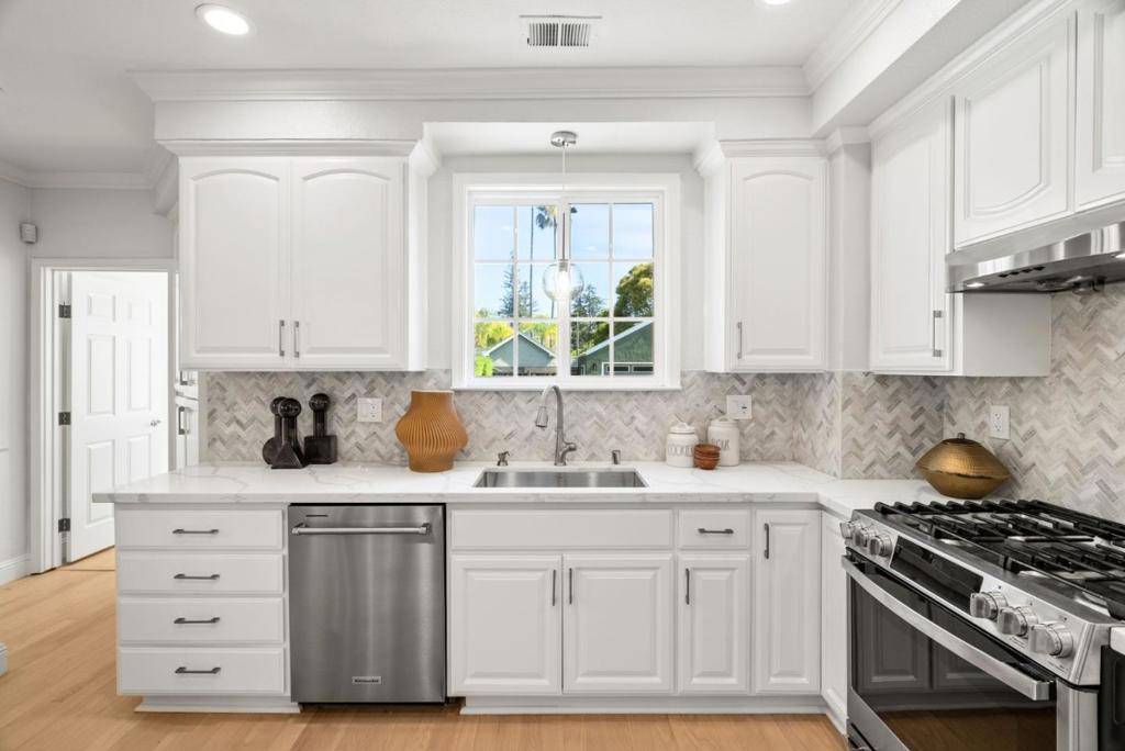 Los Gatos, CA 95032,16717 Shannon RD