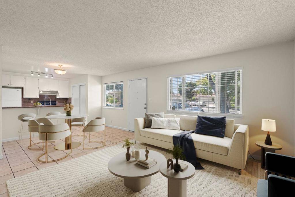 San Jose, CA 95118,1372 Branham LN #1