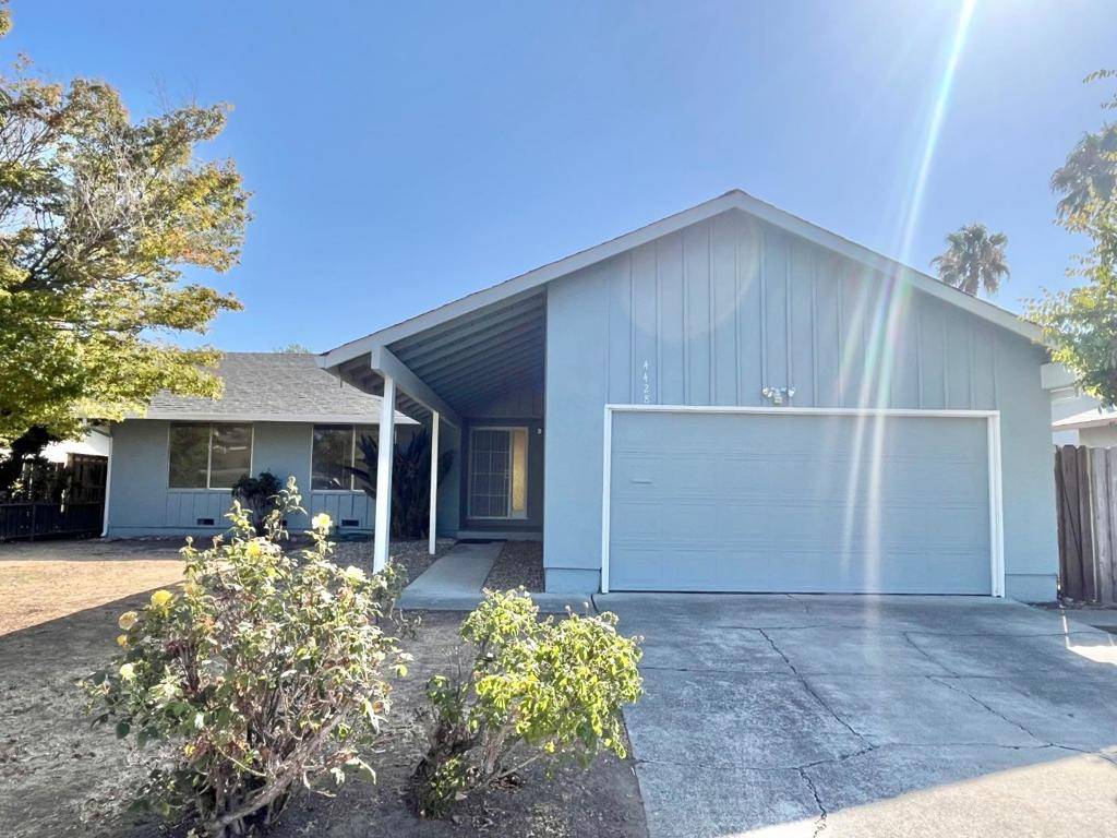 Napa, CA 94558,4428 Moffitt DR