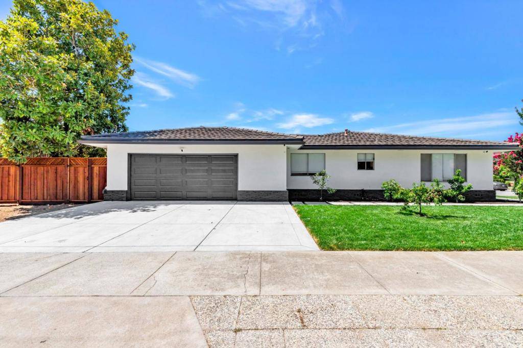 Gilroy, CA 95020,700 Eschenburg DR