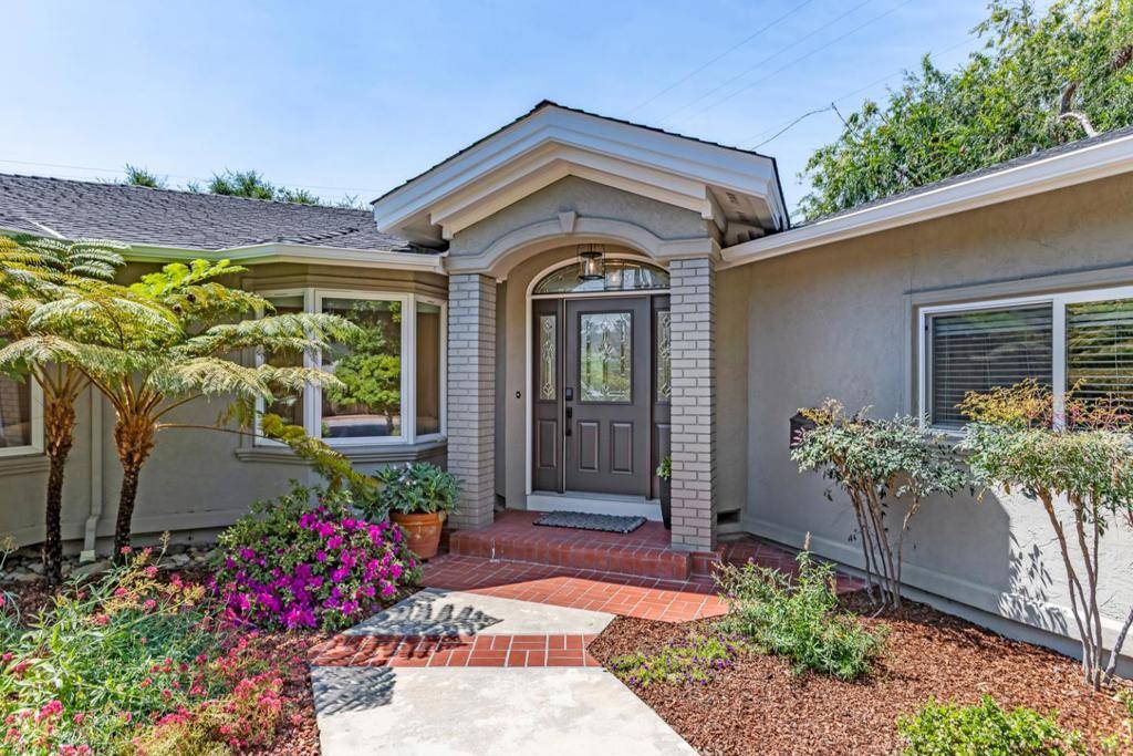 Sunnyvale, CA 94087,892 W Knickerbocker DR