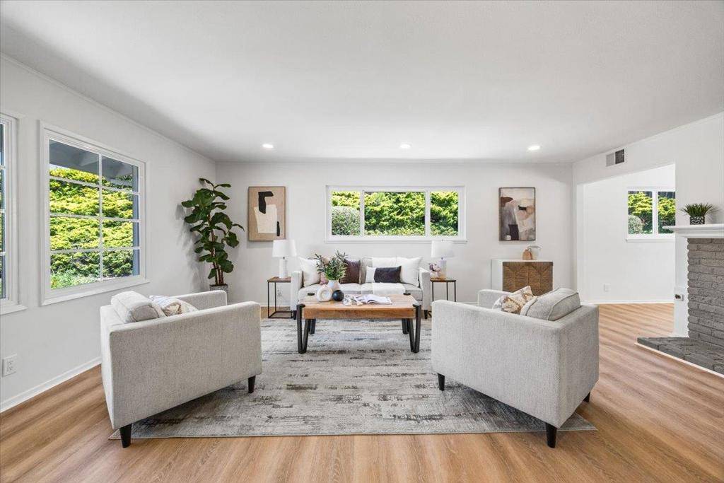 San Mateo, CA 94402,35 Mountain View PL