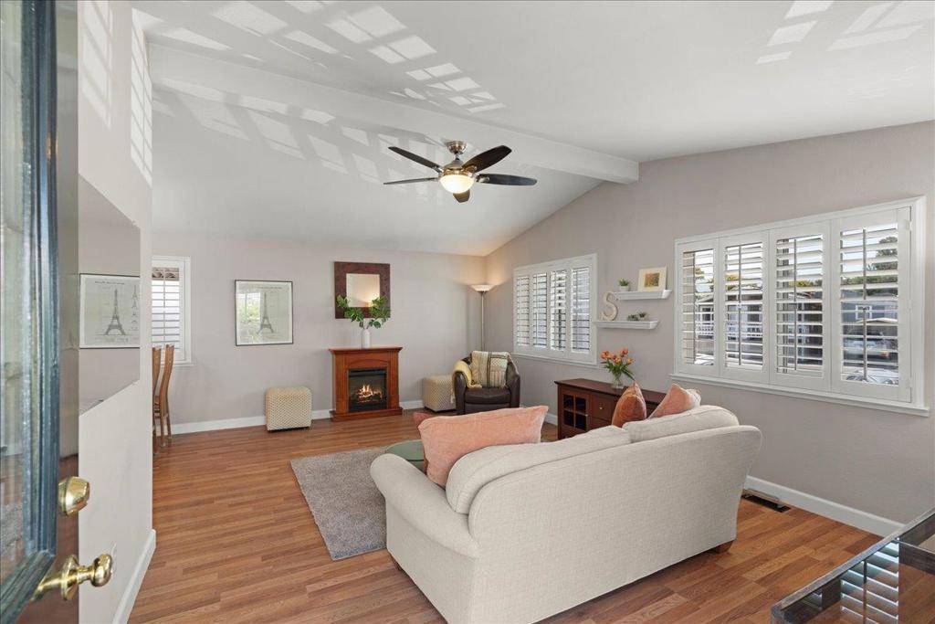 Mountain View, CA 94041,501 Moorpark WAY