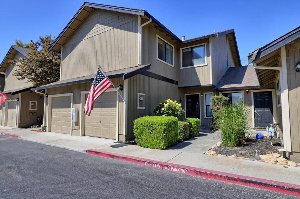 Hollister, CA 95023,801 Nash RD #I2