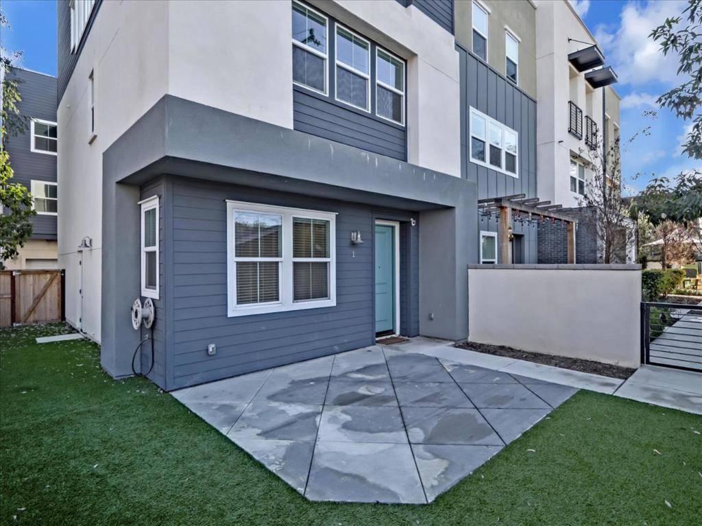 Santa Ana, CA 92703,1452 N Harbor BLVD #1