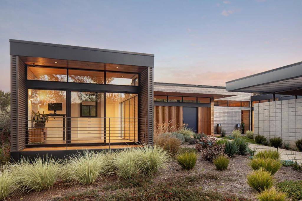 Atherton, CA 94027,93 Broadacres RD