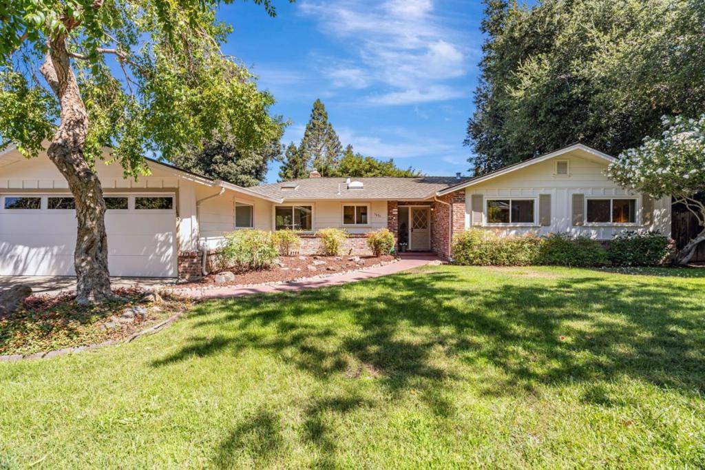 Los Altos, CA 94024,1635 Morton AVE